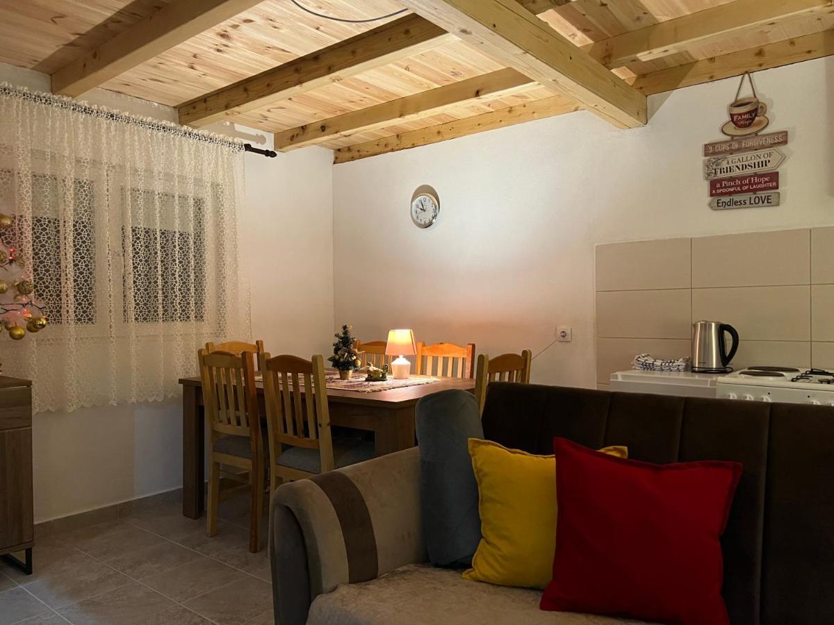 Laf Guest House Kolasin Exterior photo